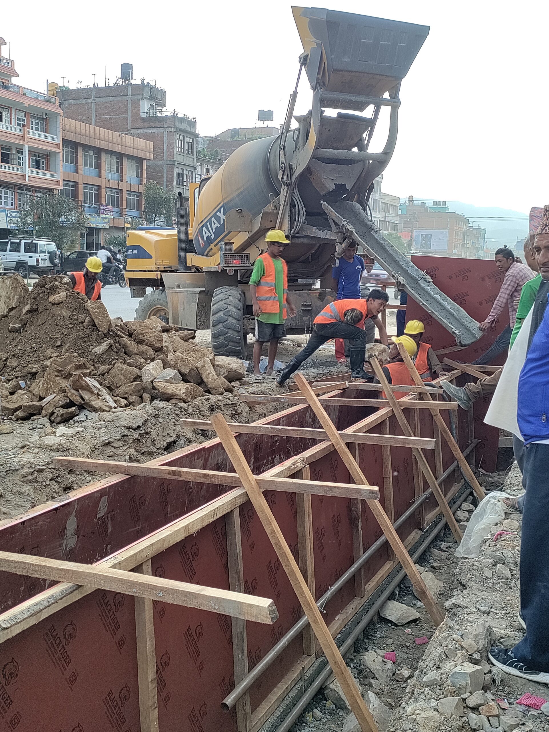 बनेपा–तिनदोबाटोको सडकखण्ड विस्तार