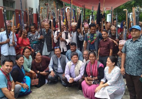 धान दिवसको अवसरमा लौरो र छाता उपहार