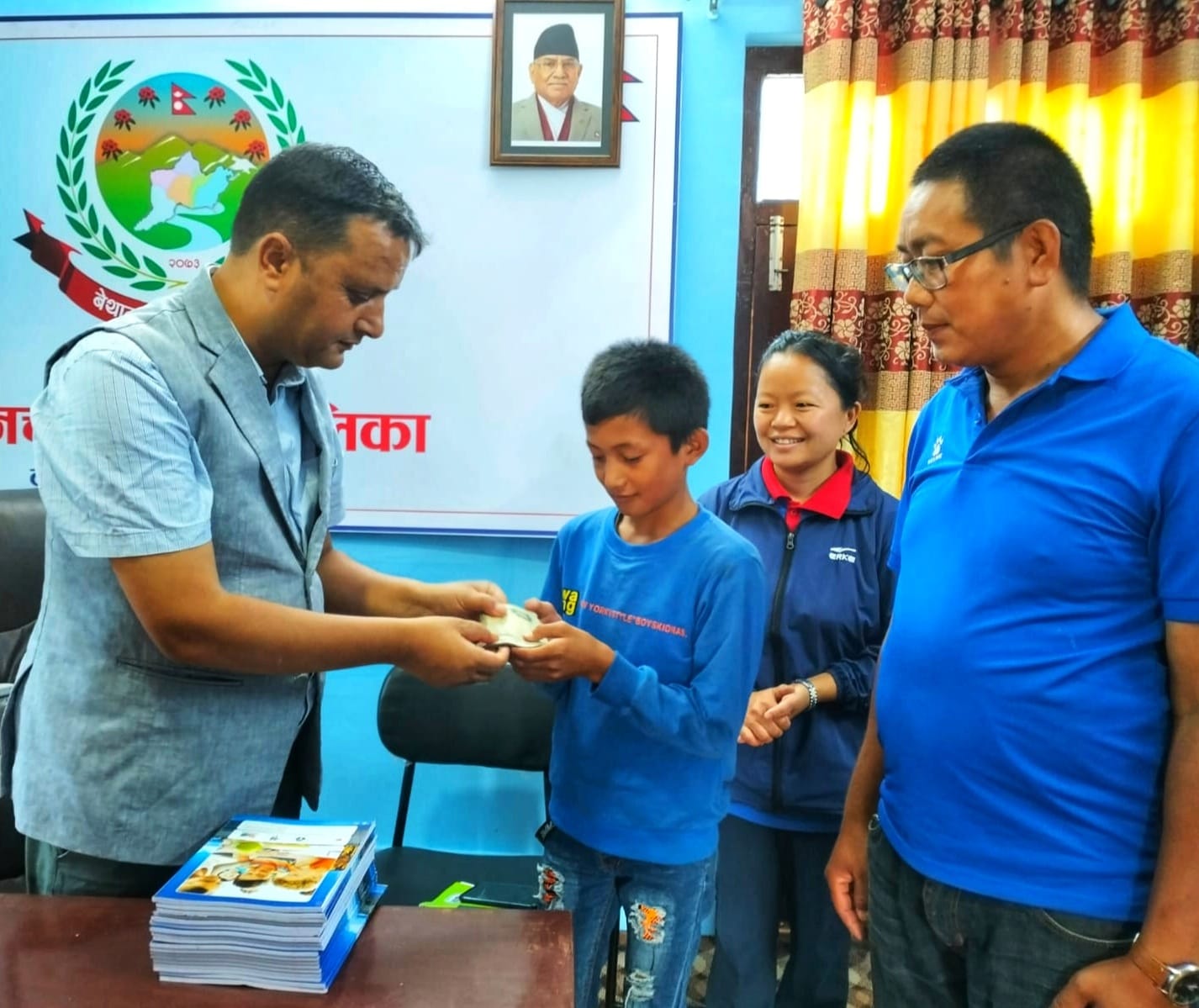 आमाबुबाविहिन बालबालिकालाई आर्थिक सहयोग