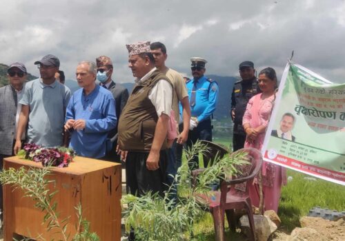 विश्व प्रदुषित हुनुको मुख्य कारण रुख बिरुवाको क्षयीकरण हो: पूर्व प्रधानमन्त्री भट्टराई