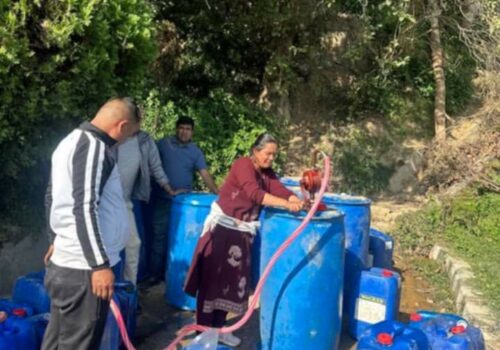 खानीखोलामा हेलिकप्टरमार्फत डिजेल ढुवानी