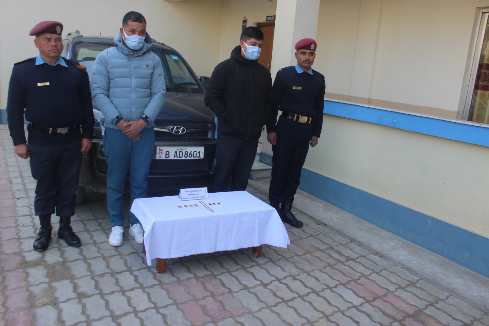काभ्रेको साँगाबाट सुन सहित दुई जना पक्राउ