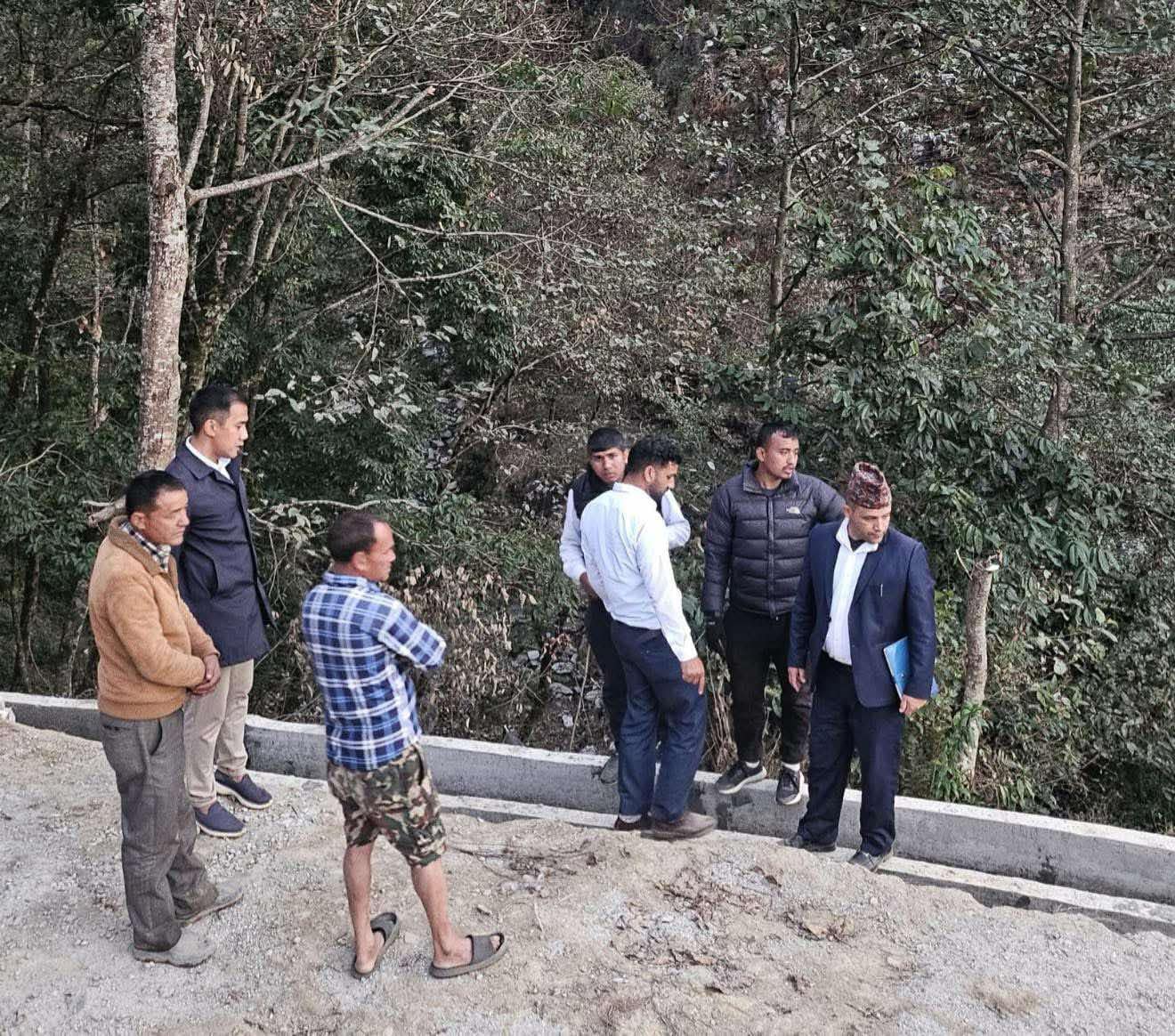 उपाध्यक्ष तामाङको नेतृत्वमा निर्माणाधीन योजानाहरुको स्थलगत अनुगमन