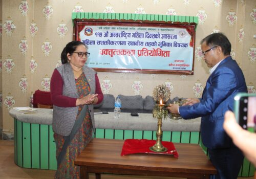 महिला दिवसमा बनेपा नगरपालिका वक्तृत्वकला